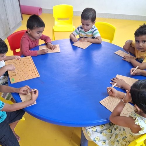 UKG class activity at Waddle Kids — school readiness and critical thinking exercise